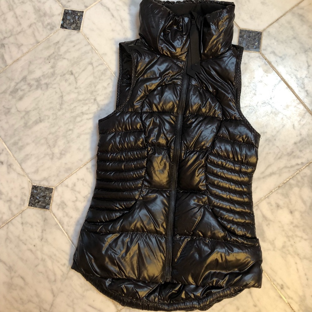 Lululemon puffer vest
